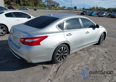 2016 Nissan Altima 2.5 Sv z USA, uszkodzony, nr VIN 1N4AL3AP7GC140750
